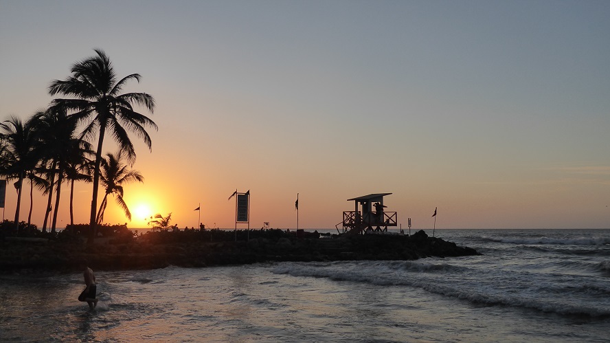 Die schönen Strände sind zwar ausserhalb, aber der Sonnenuntergang über der Karibik ist schon fein...